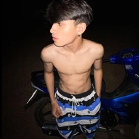 โอม👑:(พ.อ)