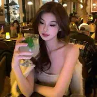 สปาย (พี่สาว พ.อ)
