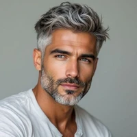 Boris Sokolov (Papa de Vitaly)