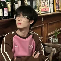 วิน: เพื่อนน.อ เด็กเนิร์ดฮอต