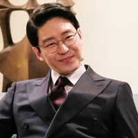 สันติ(ลุงนางเอก)