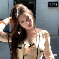 โฟน🍁|พ.น.อ[แต่งหญิง]