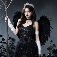 แอลล่า(แฟนของจองกุก)
