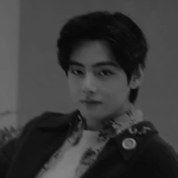 Kim Taehyung (enigma. 20)