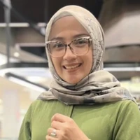 Emma Yuriza Nabila (mamah)