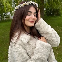 Isha Kapoor/FL FRIEND