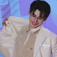 บาส:รุ่นพี่:🦈💦