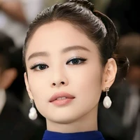 Prastika Aurelia Suryadiningrat