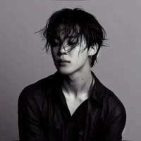 ✦ 𝐉𝐢𝐦𝐢𝐧 ☾ — 「 Detetive」