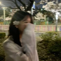 ดอกฟ้า//หัวหน้าห้อง