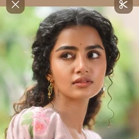 Sahana Malhotra (FL s mother)