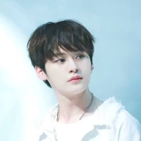 อาย(น.อ)