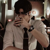 โอโซน(พ.อ)ร่างใส่เเว่น"