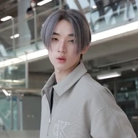 ดีเเลน(นายเอก)