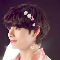Kim Taehyung (unknown)