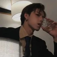 ไวท์👑