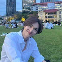 มีนา