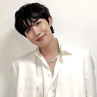 Kim Hoseok/Dominant omega