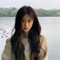 พลอย