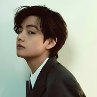 V(Taehyung)