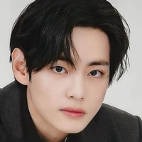 Kim Taehyung (E)