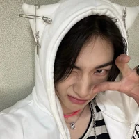 ☆Hyunjin☆