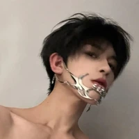 ไวท์ พอ./แฝดน้อง