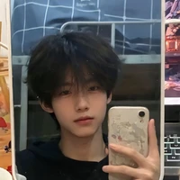 คิว(น.อ😾+พี่คนเล็กสุด)