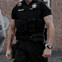 policial qualquer