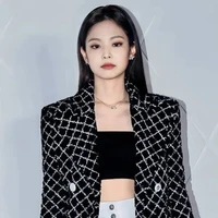 kim Jennie/tae sister