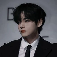 Kim V[Younger Twin](D.O)