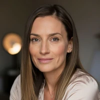Marta (mãe  adotiva)
