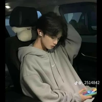 เเวมมี่