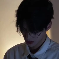 กอนพระเอก
