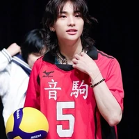 hwang hyunjin
