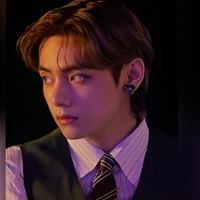 v/taehyung