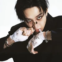 Christopher Bang🐺