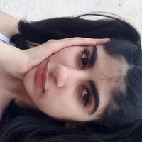 وحده تدرس يمي🤧