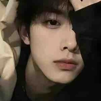 ปอนด์ น.อ(ลูกครึ่งเกาหลี+ชอบโดนพ.อแกล้ง)