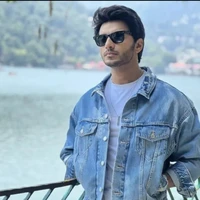 kartik dhawan