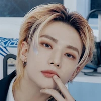 HWANG HYUNJIN