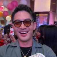 หนุ่ย กนก