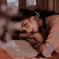 SUNIDHI SINGHANIA : MC