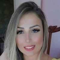 Roberta (madrasta de julia )