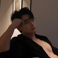 ซัน(พระเอก+ประธานนักเรียน)