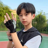 ดิว(น้องชาย น.อ)