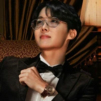Hoseok(alpha/tae
