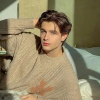 Nishkarsh Oberoi [ML uncle]