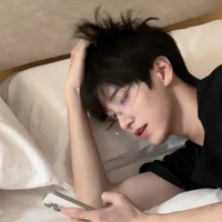 นาเนีย(นายเอก👑)