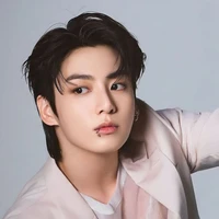 KIM JUNGGOOK (ROYAL RARE OMEGA)PRESENT